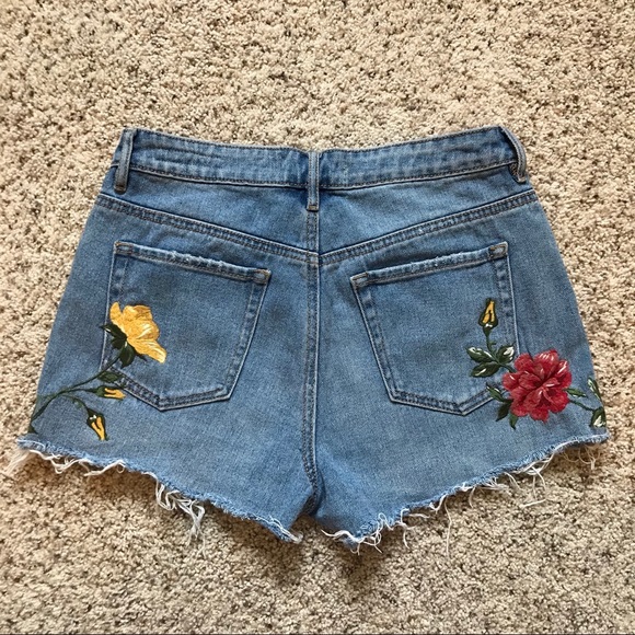 PacSun High Waisted Jean Shorts - Picture 2 of 5